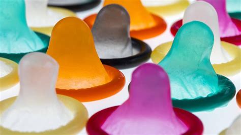 Blowjob ohne Kondom gegen Aufpreis Bordell Wilten